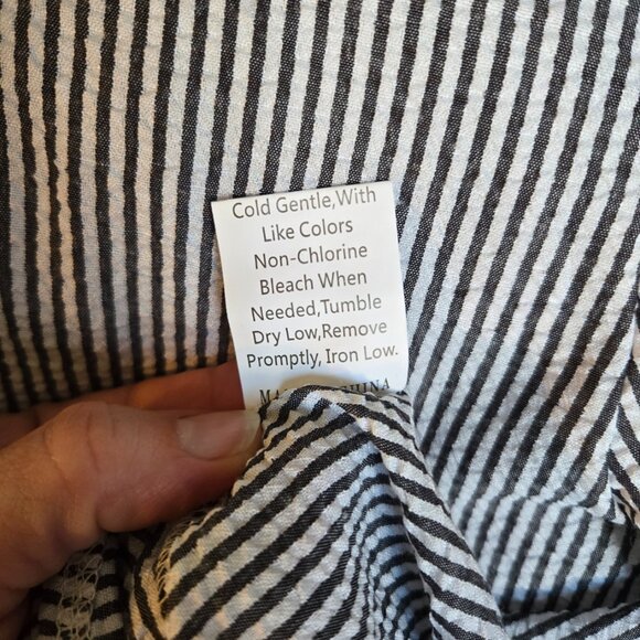 🩶Women’s Ruffle Detail Striped Button-Up Shirt | XXL (14) | NEW 🩶 - Picture 8 of 8